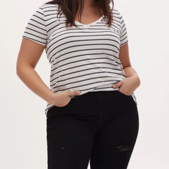 CLASSIC FIT V-NECK TEE - HERITAGE COTTON WHITE & BLACK STRIPE - Picture 3 of 4